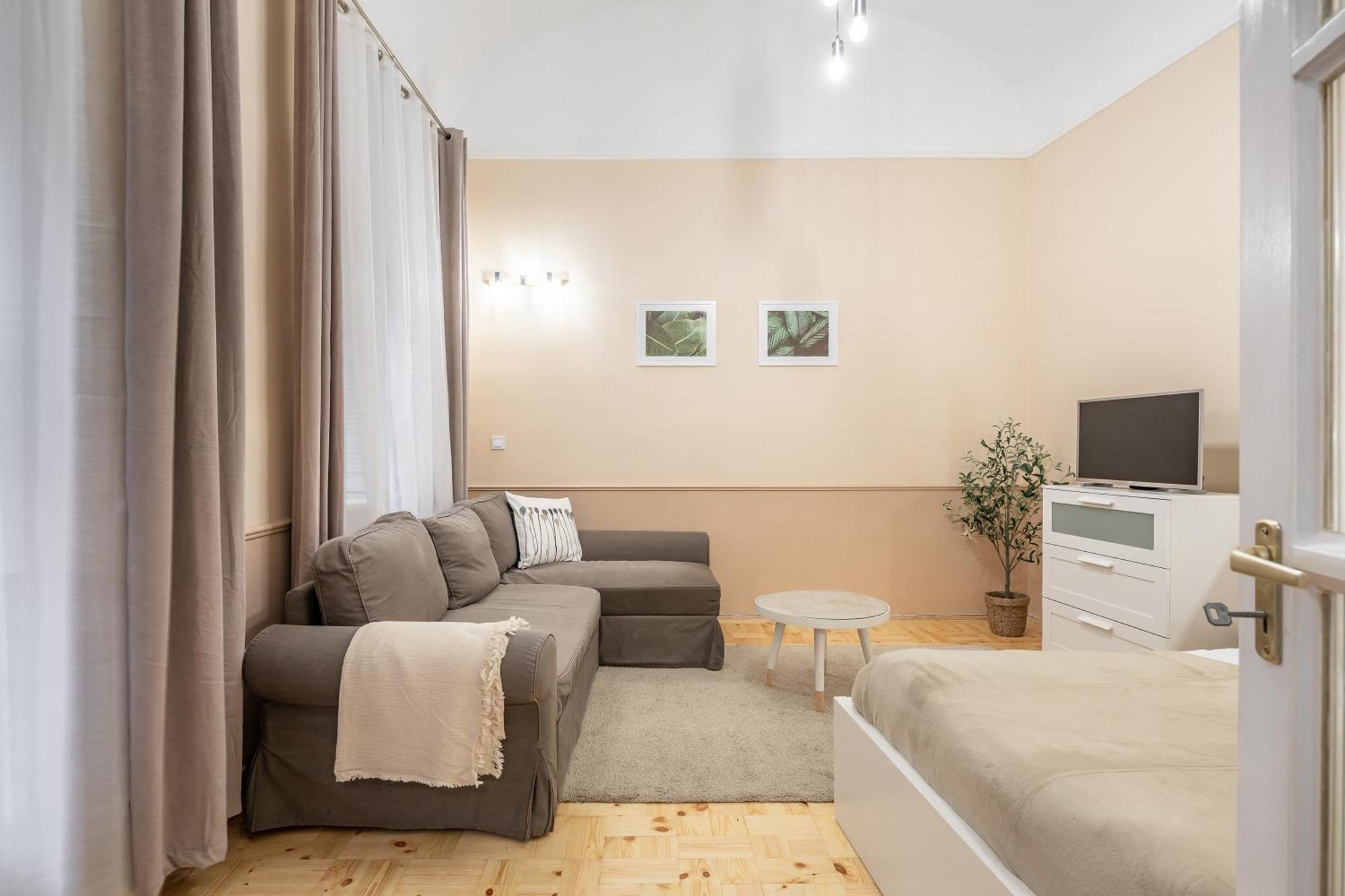 Excellent Location, Cozy Apartment Budapest Exteriör bild