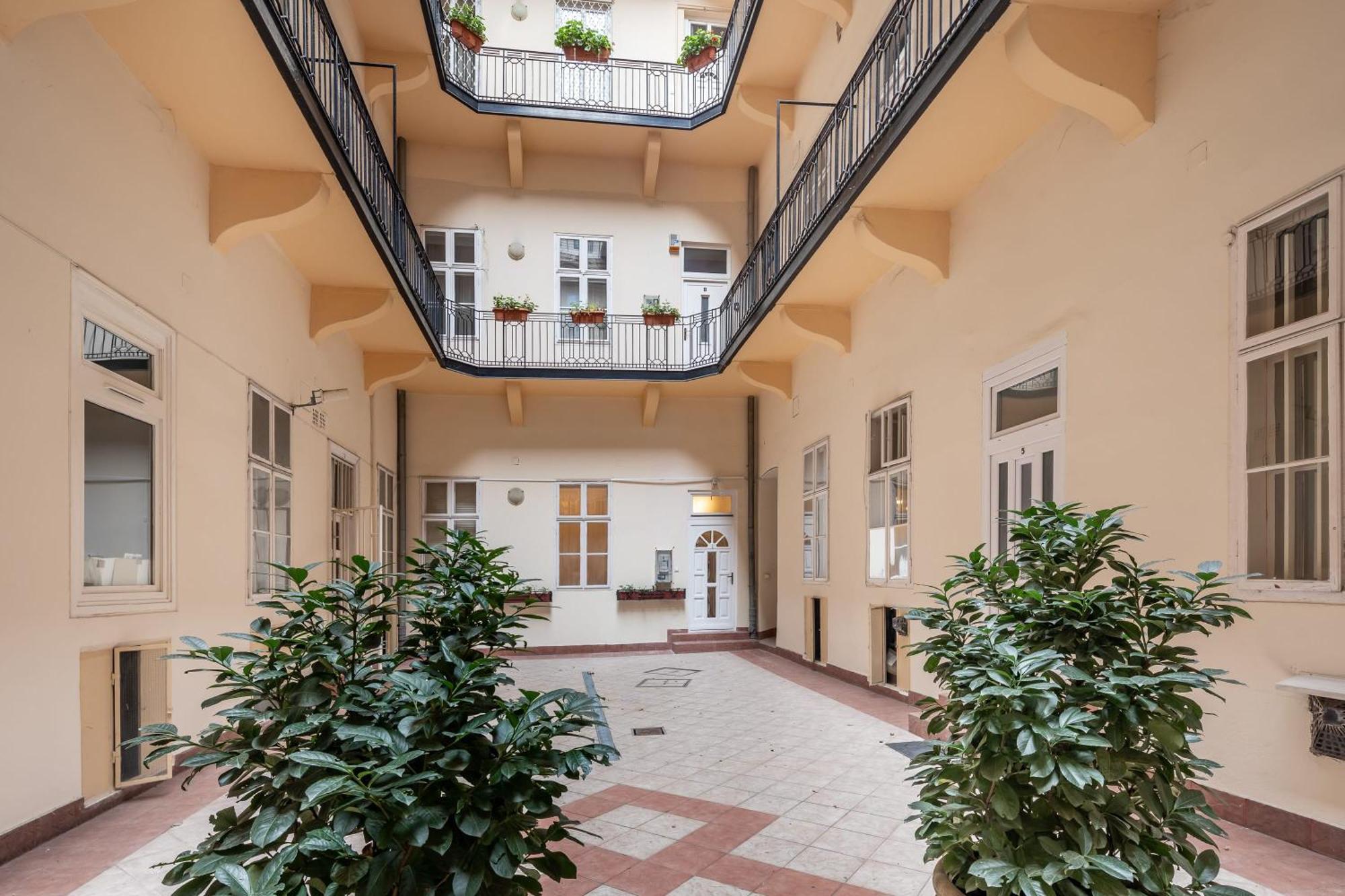 Excellent Location, Cozy Apartment Budapest Exteriör bild
